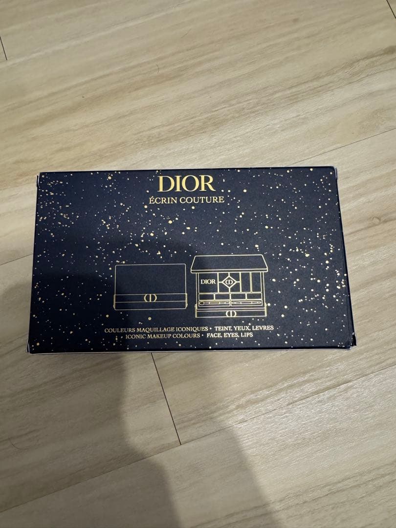 【新品】ディオール　エクランクチュールマルチユースパレット　クリスマス　限定品