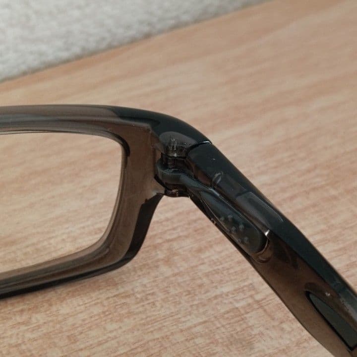 【未使用品】OAKLEY クロスリンク 交換用テンプルキット付き グレークリア調