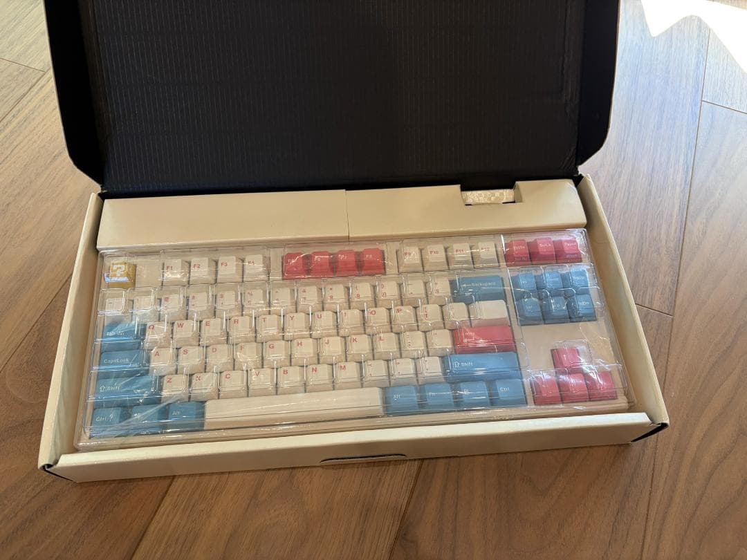 Leopold FC750RBT コーラルブルー ワイヤレスメカニカルキーボード