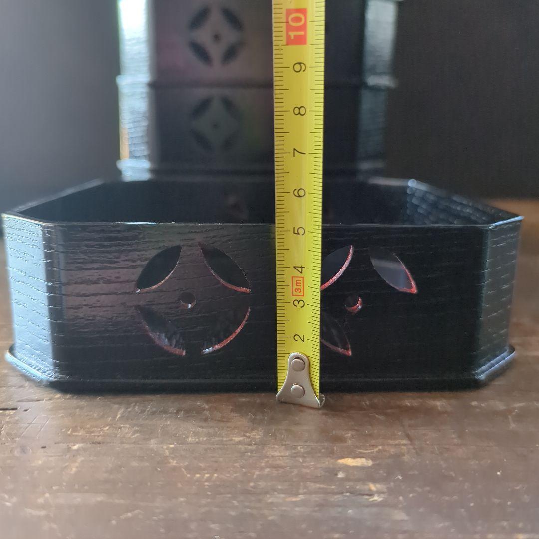 茶道具　懐石道具　木製漆器　縁高折敷　主菓子菓子器　五段重箱　柿合　七宝透かし