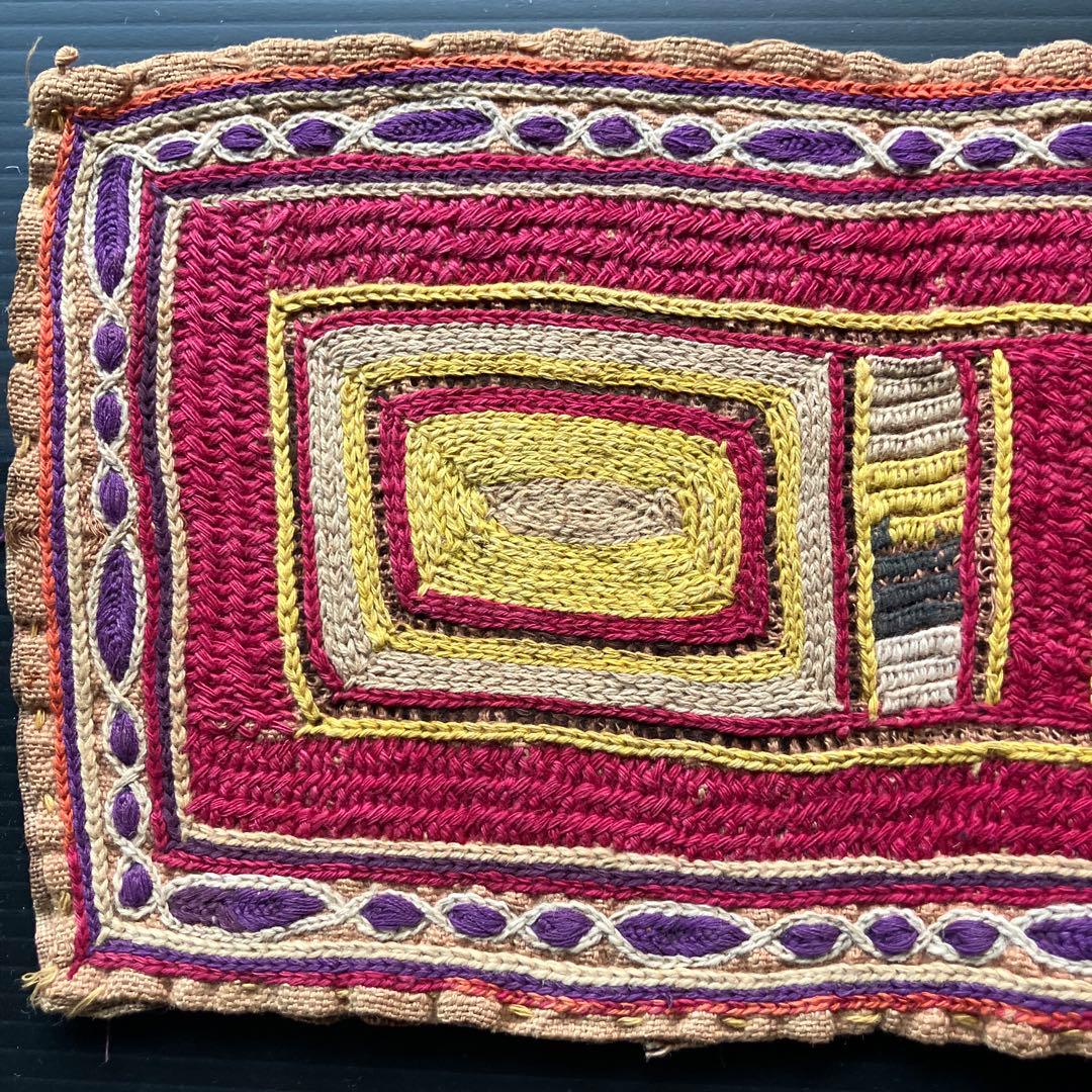 アンティーク古布　インドバンジァラ族 刺繍パッチ