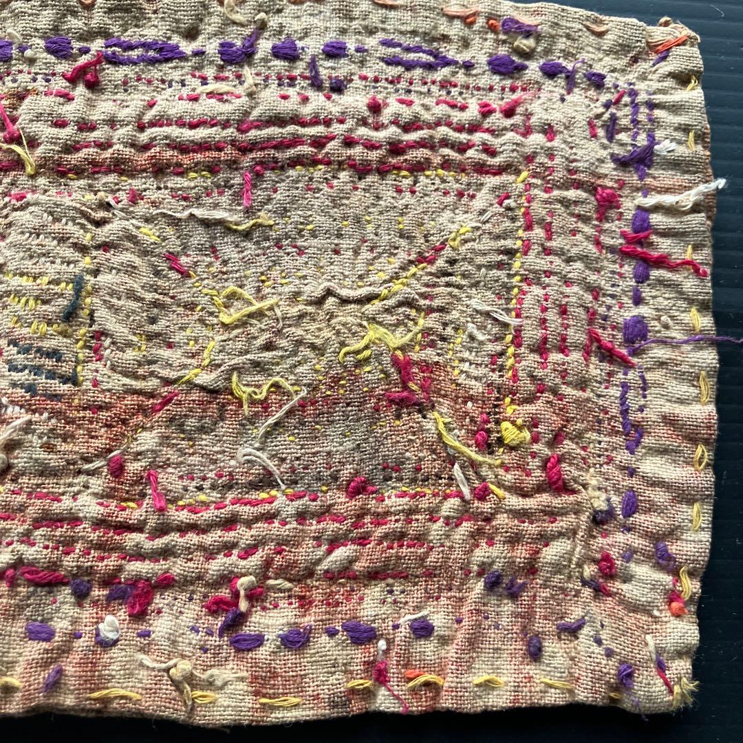 アンティーク古布　インドバンジァラ族 刺繍パッチ