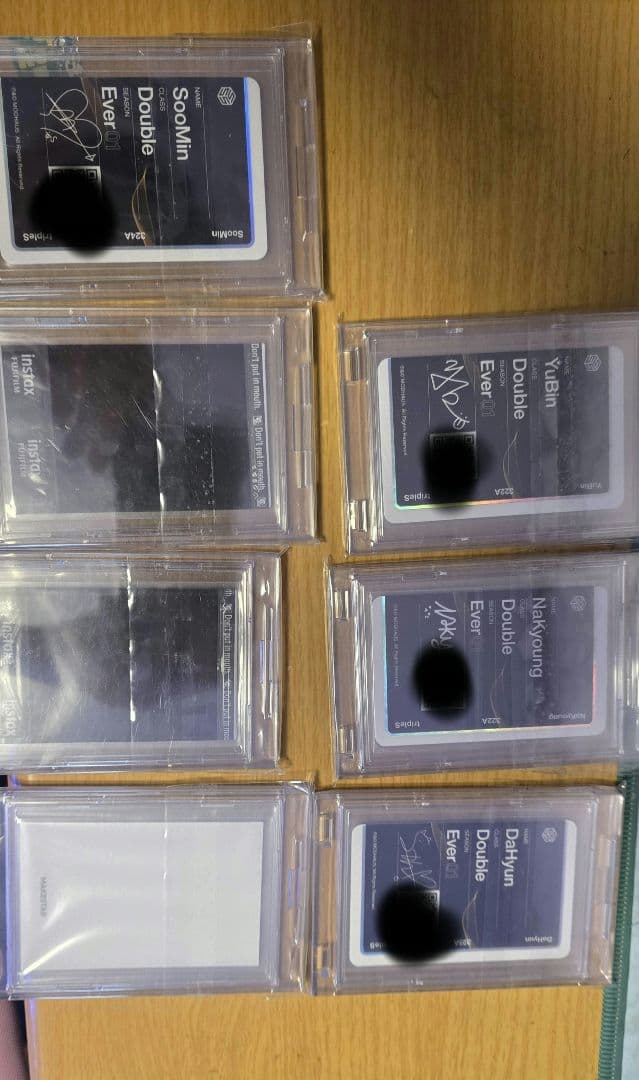 tripleS 直筆サイン チェキ objekt 7枚 まとめ売り