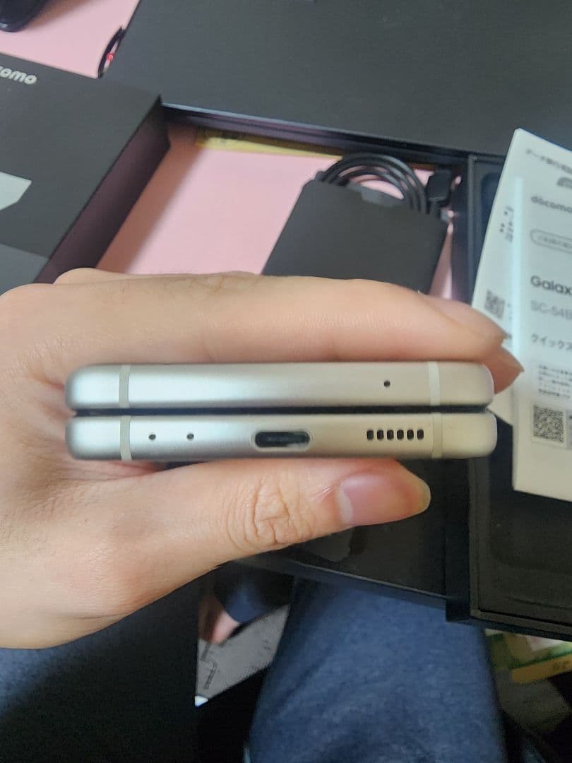Galaxy Z Flip3 5G docomo 美品