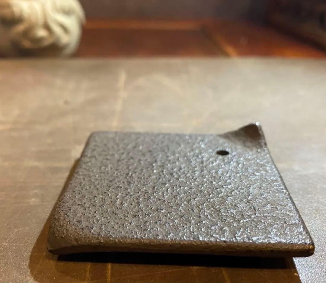 【極美品・お香たて】・手作り・鋳鉄(アンアン)台座・陶器香皿・２点セット レア