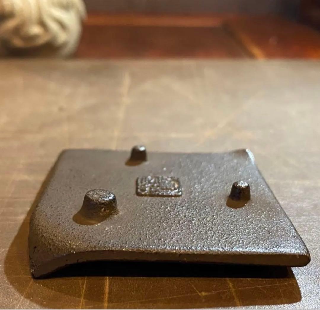 【極美品・お香たて】・手作り・鋳鉄(アンアン)台座・陶器香皿・２点セット レア