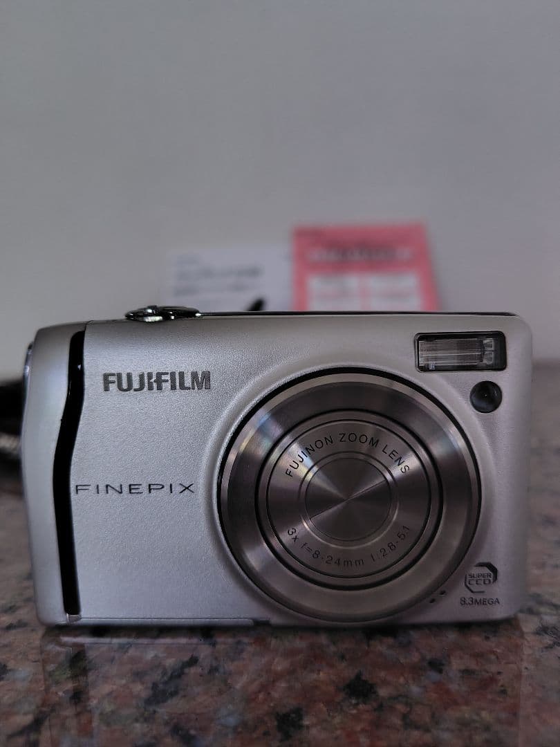 【良品】FUJIFILM FinePix F40fd デジタルカメラ