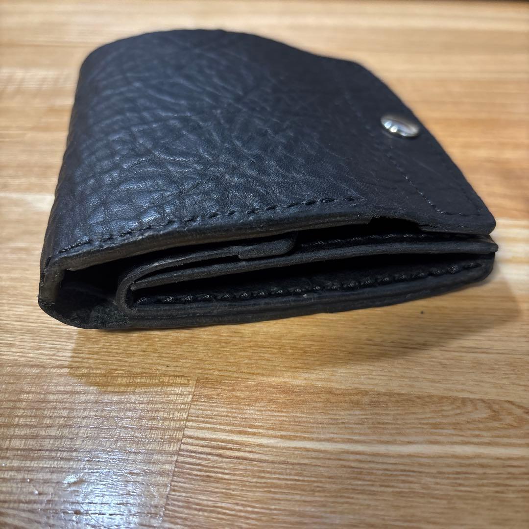 黒レザー折りたたみ財布　ハンドメイド　本革　ヌメ革　二つ折り