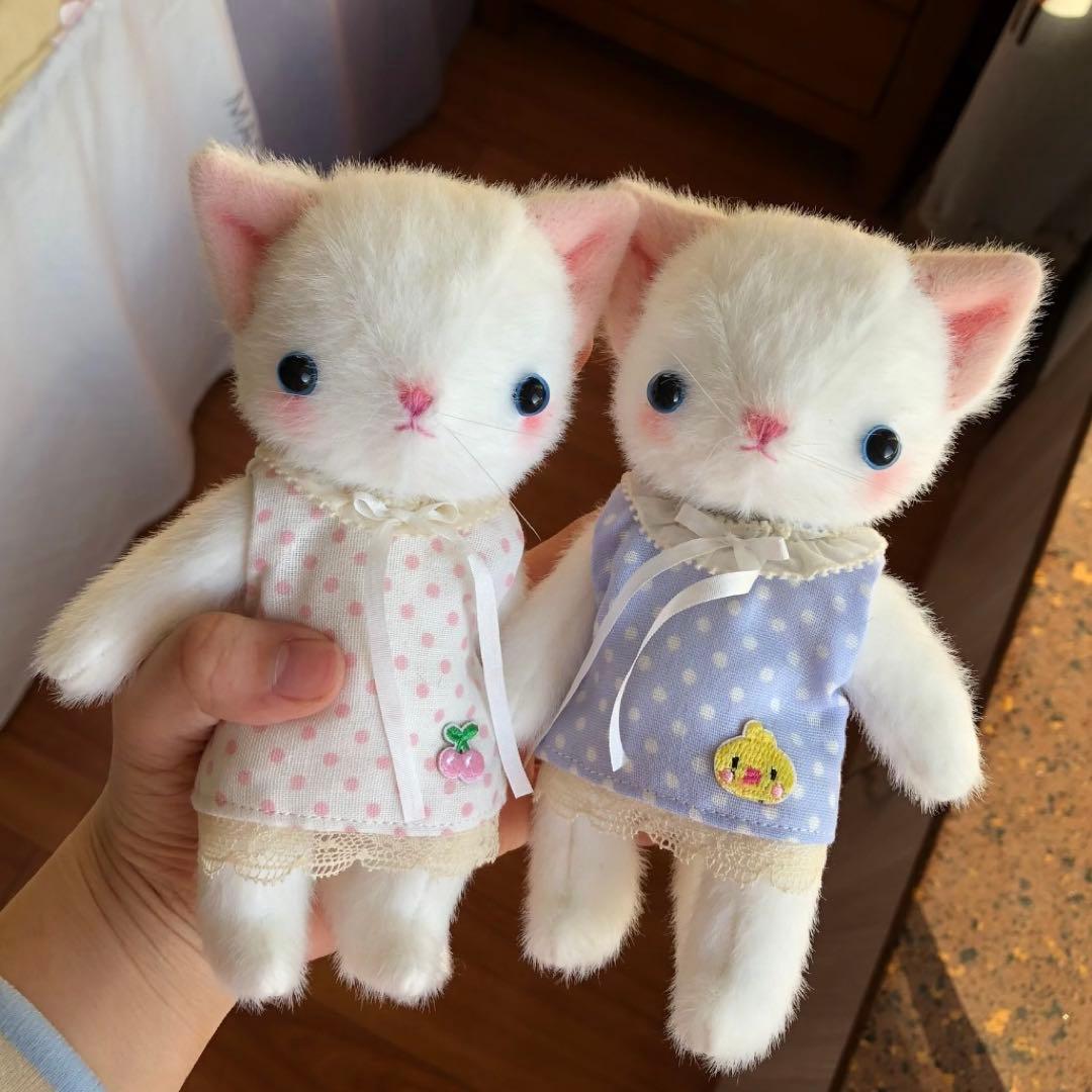 着せ替えねこちゃん 白猫 ぬいぐるみ 海外作家様 ハンドメイド 創作人形