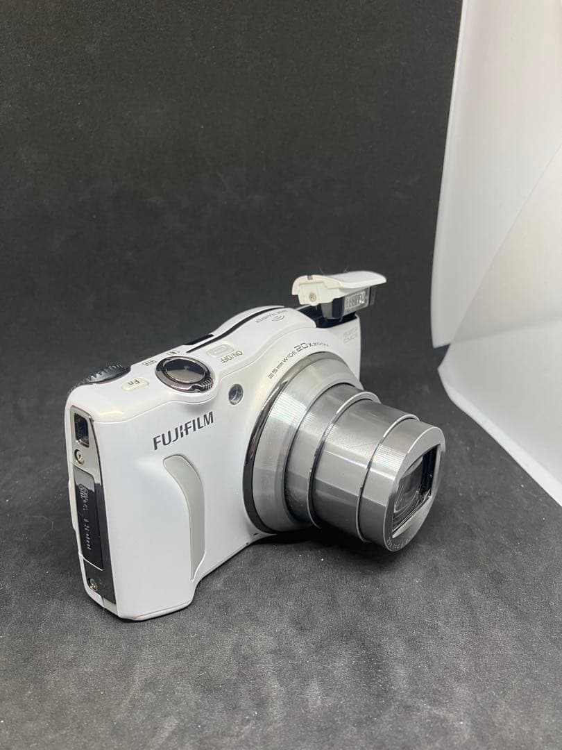 （美品）FUJIFILM FinePix F800EXR デジタルカメラ