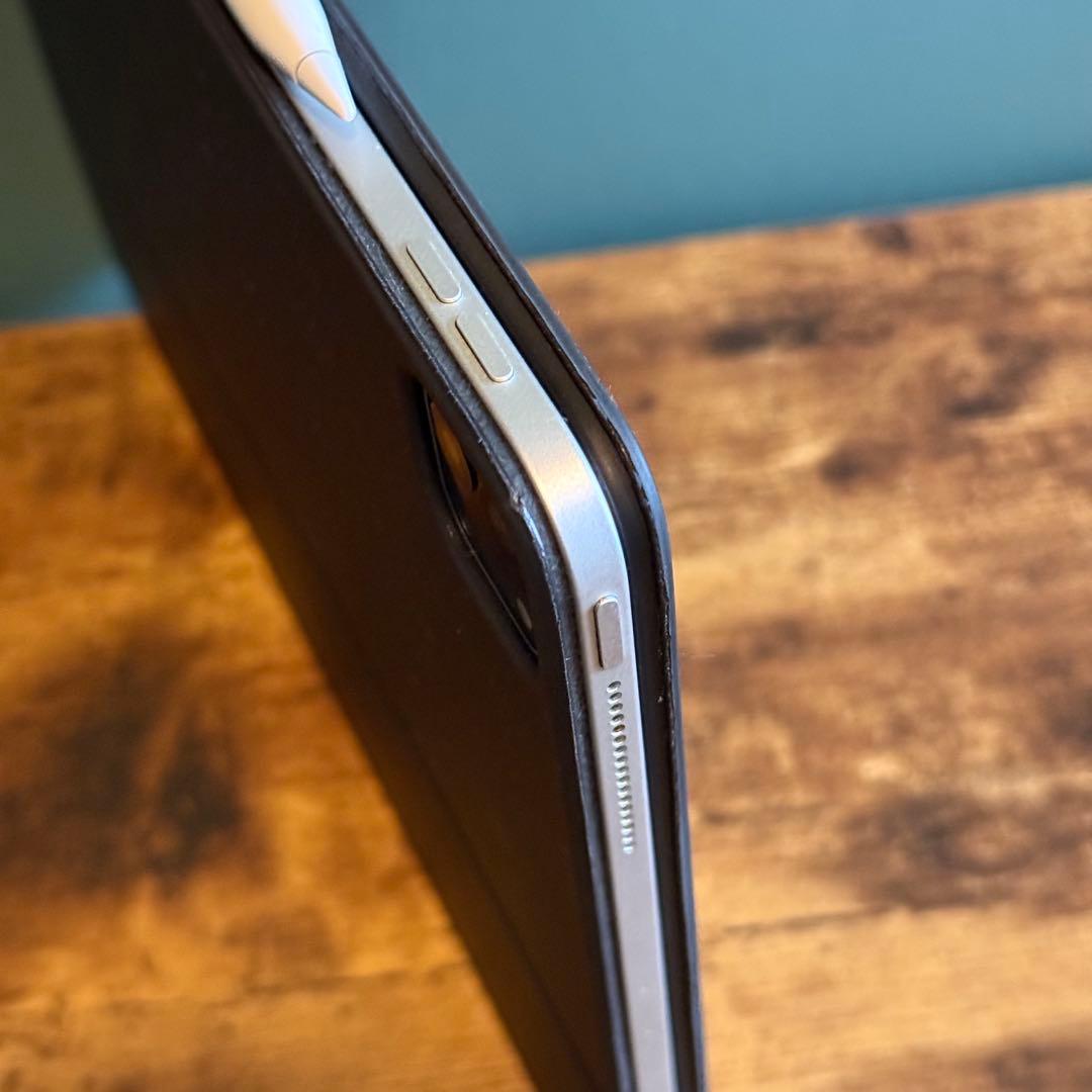 エ*ン様 iPad Pro 12.9インチ　マジックキーボード　アップルペンシル
