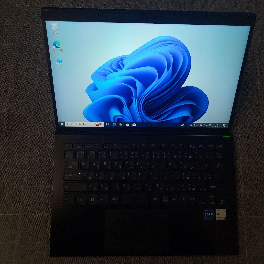 日本製 高級感 美品 VAIO 超軽量 驚速12世代i7 16GB 512GB