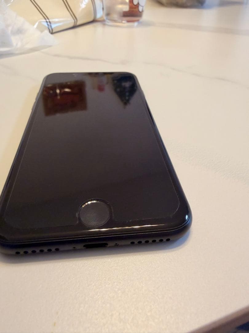 【カバー、画面保護シート、箱、充電、ピン付き】iPhone SE 第3世代