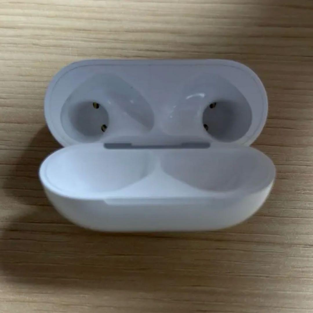 airpods 4 (ANC)アクティブノイズキャンセル搭載