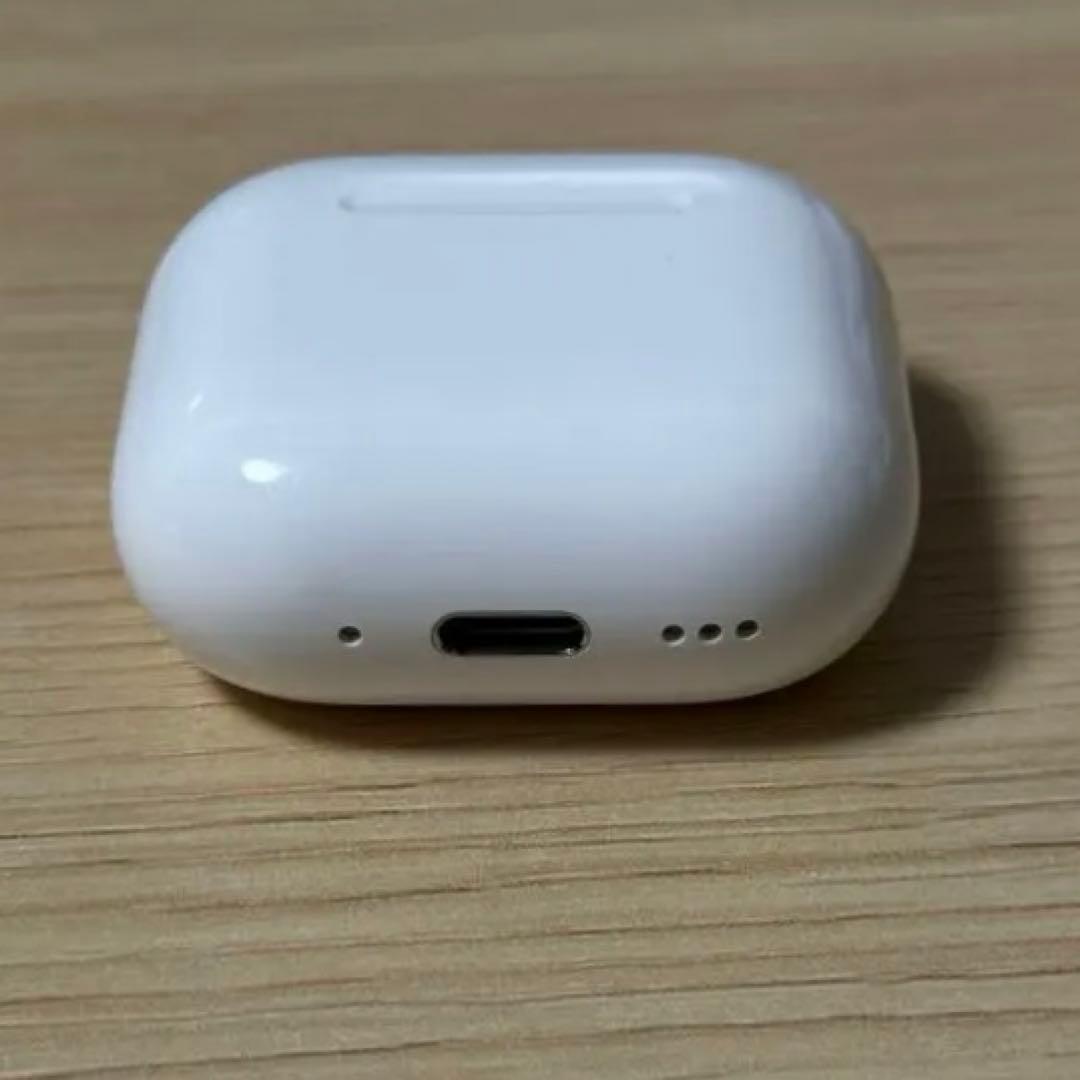 airpods 4 (ANC)アクティブノイズキャンセル搭載