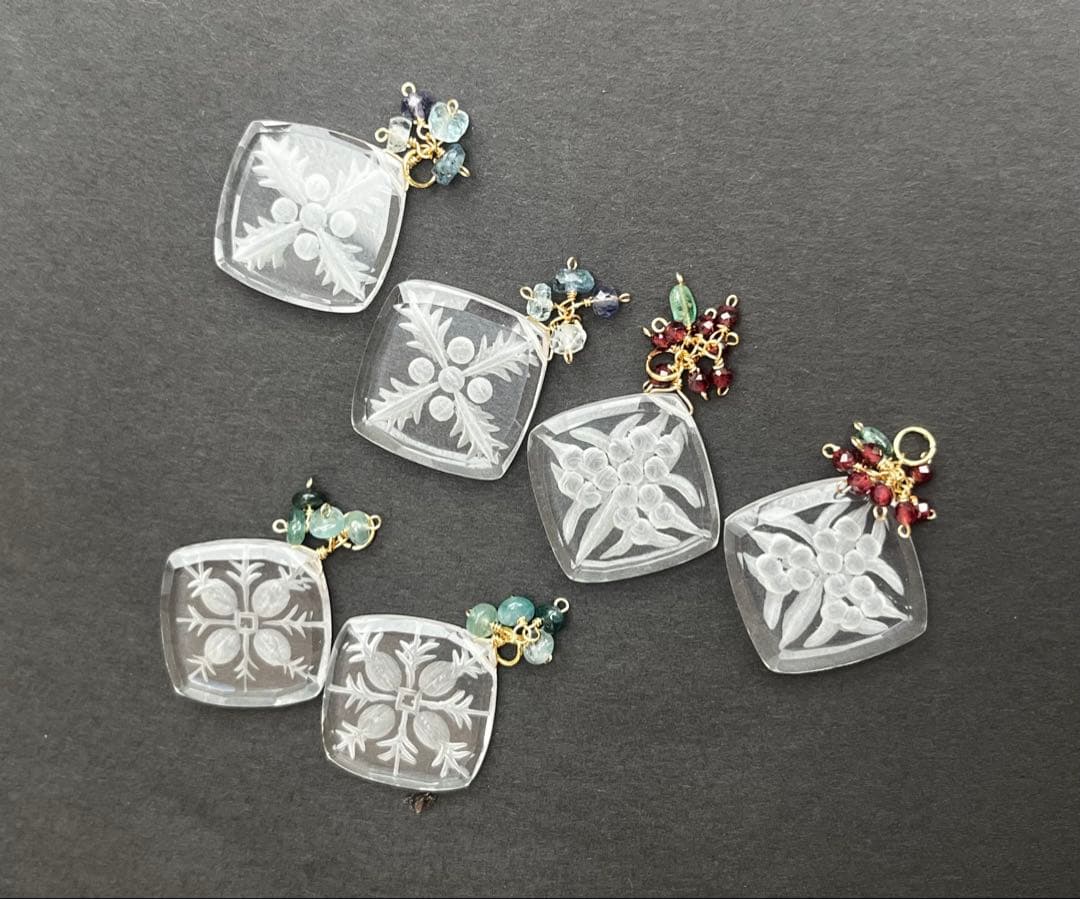 SALE③最高品質バックカービング水晶ハワイアンキルトピアス