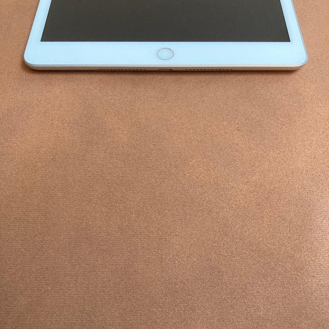 524【早い者勝ち】外観美品☆電池良好☆iPad8第8世代32GB SIMフリー