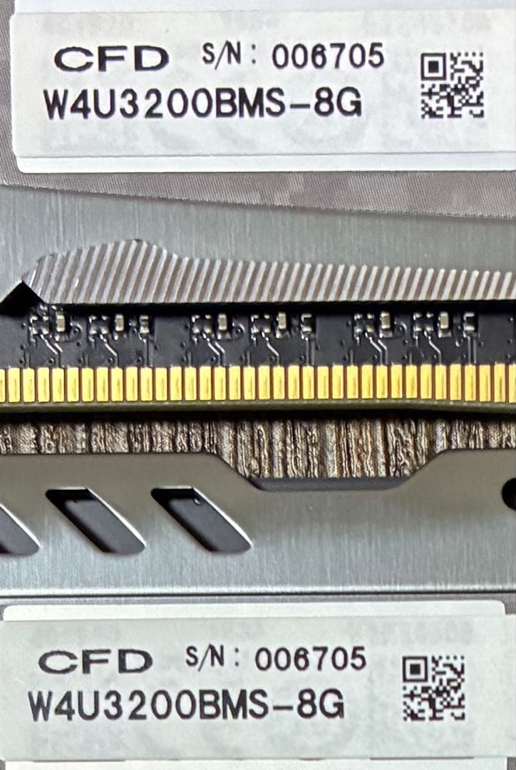 【中古】DDR4-3200 16GB(8GB×2枚) CFD