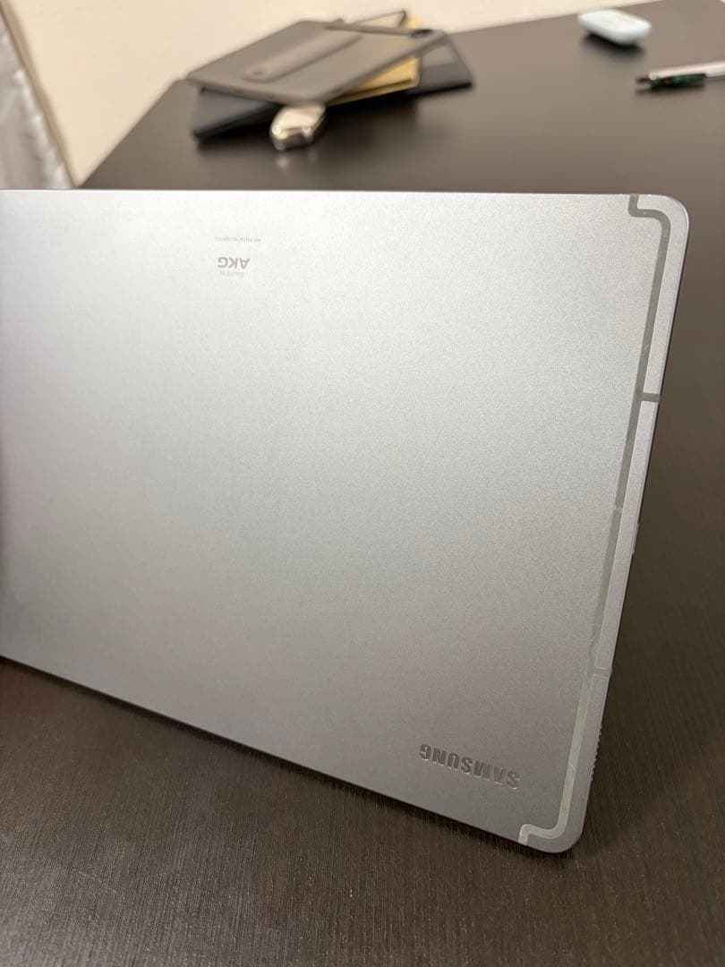 Galaxy Tab S9 FE 5G (セルラーモデル、海外版) 付属品多数