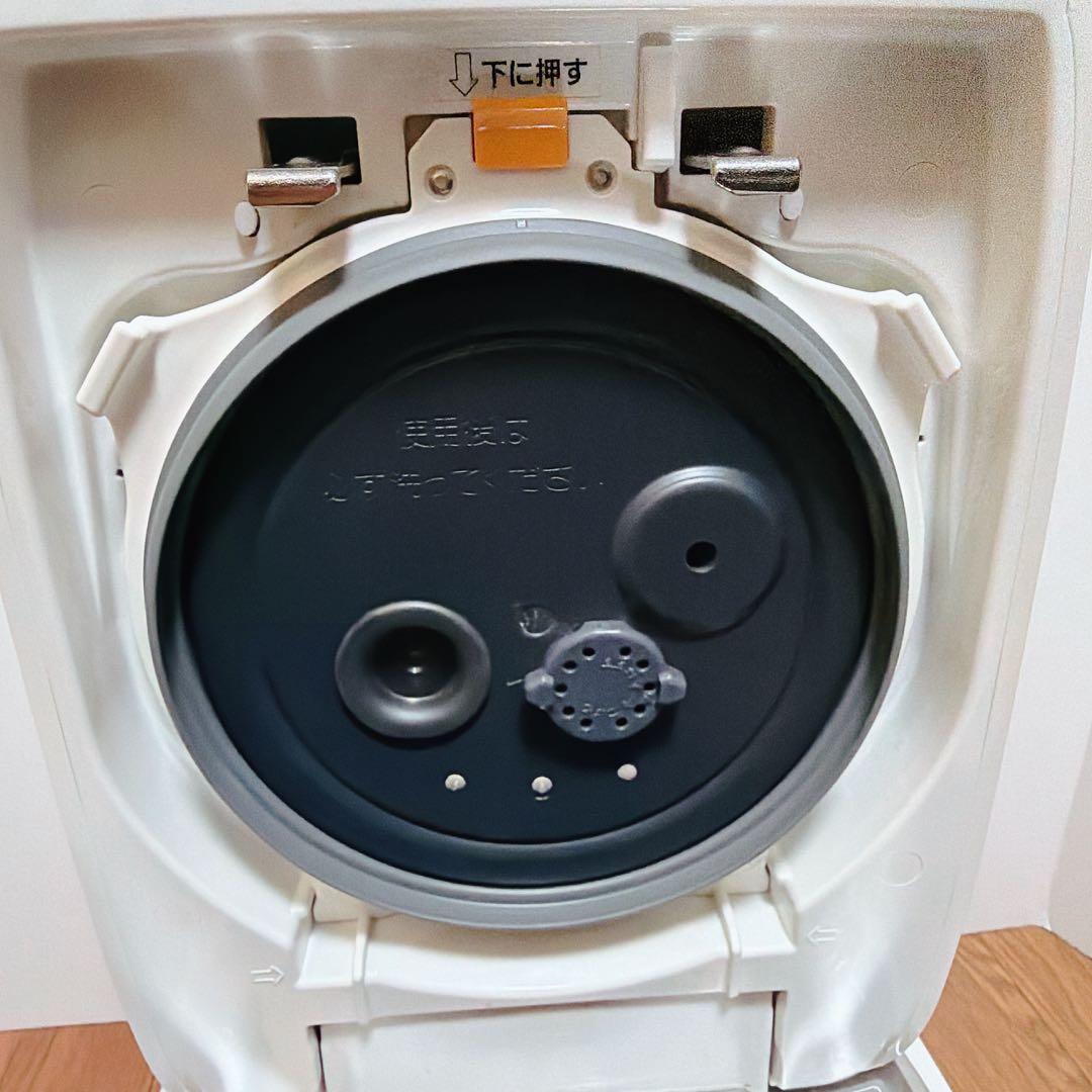 象印ZOJIRUSHI 圧力IH炊飯ジャー(5.5合炎舞炊き)絹白NW-LB10
