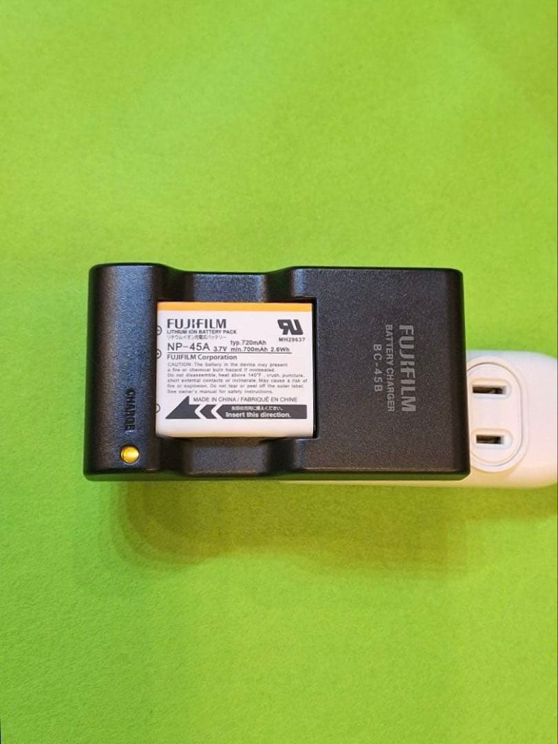 【美品】FUJIFILM デジタルカメラ FinePix XP30 水中写真