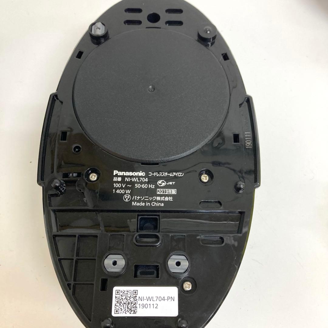 f354-29 PanasonicコードレススチームアイロンNI-WL704
