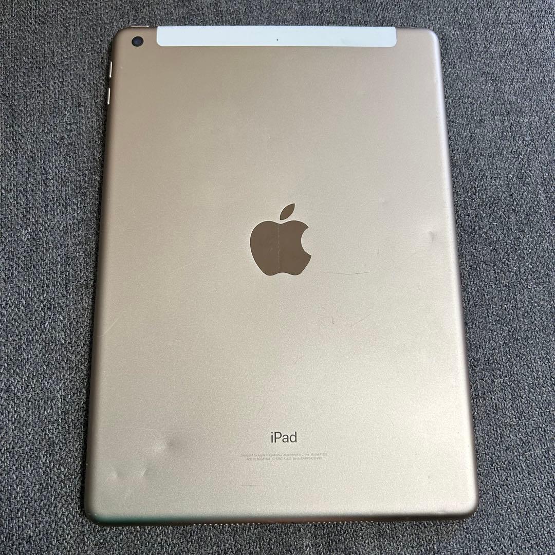 iPad 第5世代 Wi-Fiモデル 32GB