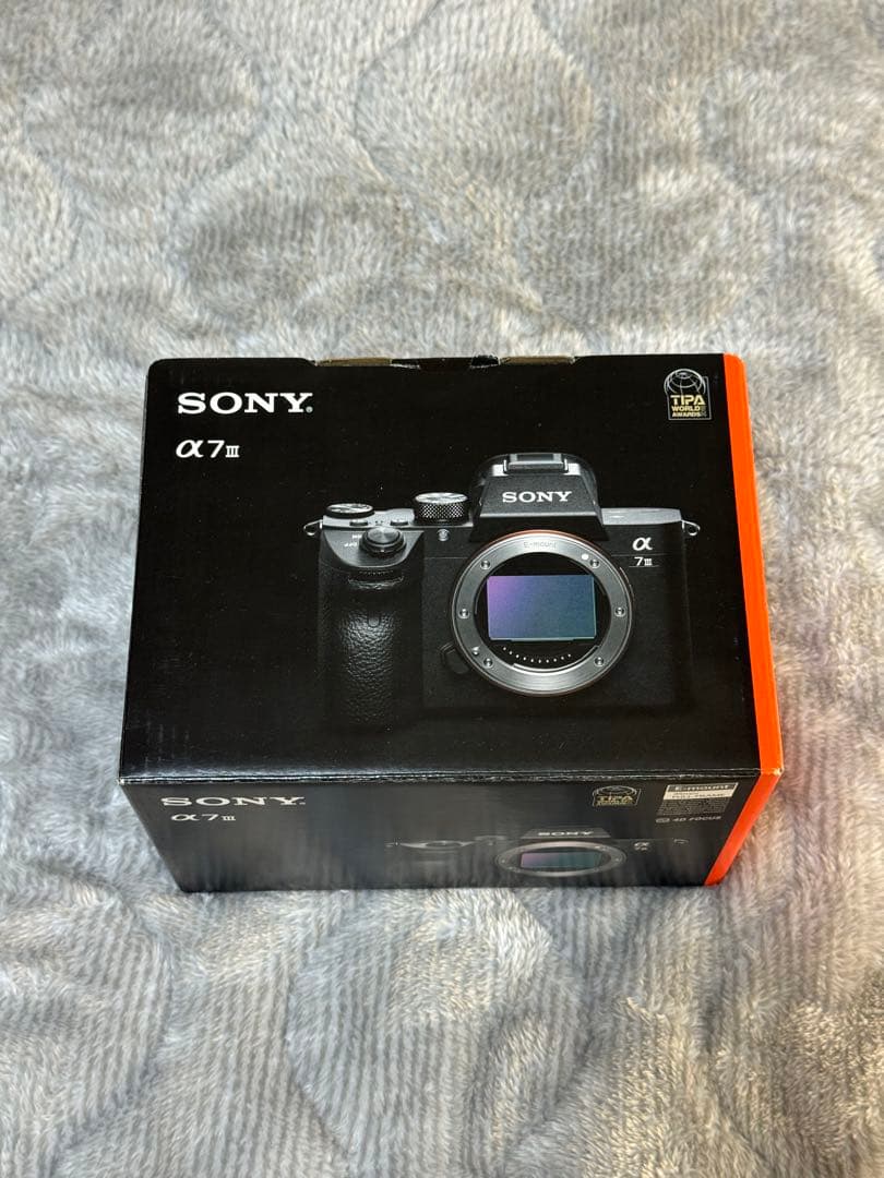 【超美品】値下げ中　SONY α7IIIミラーレス一眼 本体