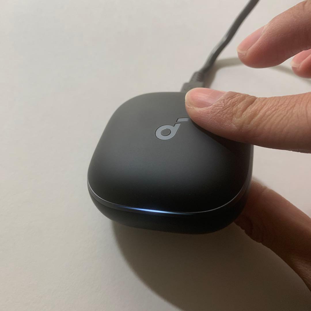 美品✨️ Soundcore Liberty 5 充電ケースのみ 通電確認済み