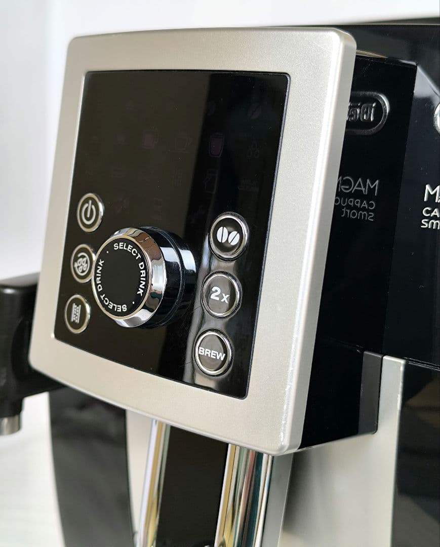 デロンギ　マグニフィカSカプチーノ　全自動コーヒーマシン　1　ECAM23260