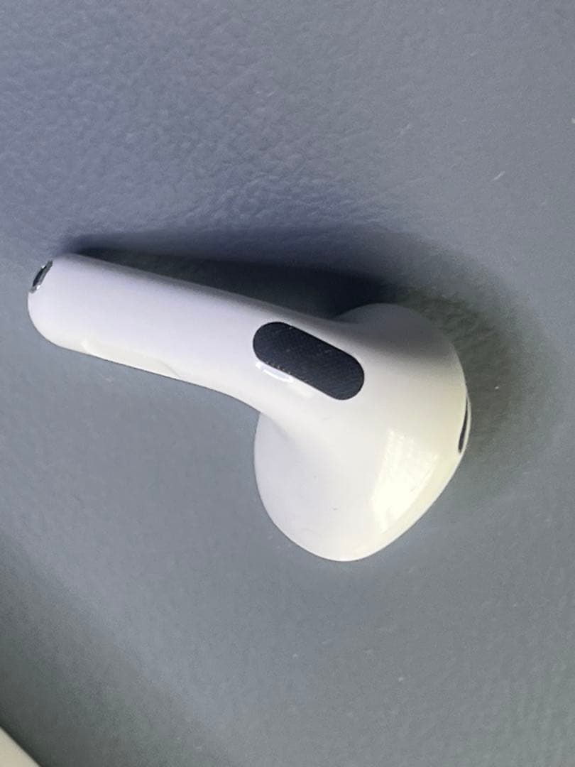 AirPods 4右耳　モデルA3054 Apple純正正規品 美品