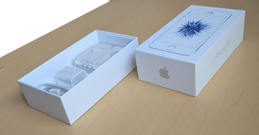 iPhone SE 第1世代 付属品完備 SIMフリー