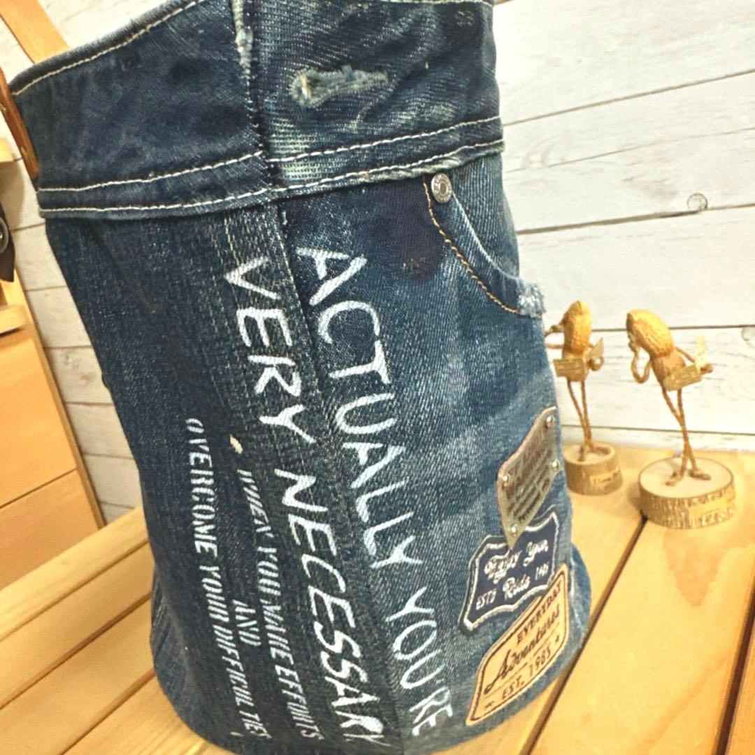 デニムリメイク　丸底トートバッグ レザー持ち手　捻り金具　ドリンクホルダー付き