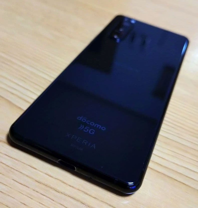 SONY Xperia 5Ⅱ SO-52A 5G black 画面に線あり