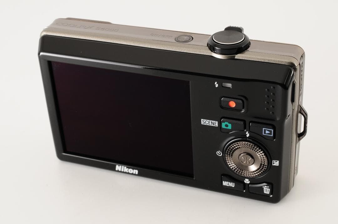 ・訳ありSALE !!!［元箱付］ニコン NIKON COOLPIX S6000