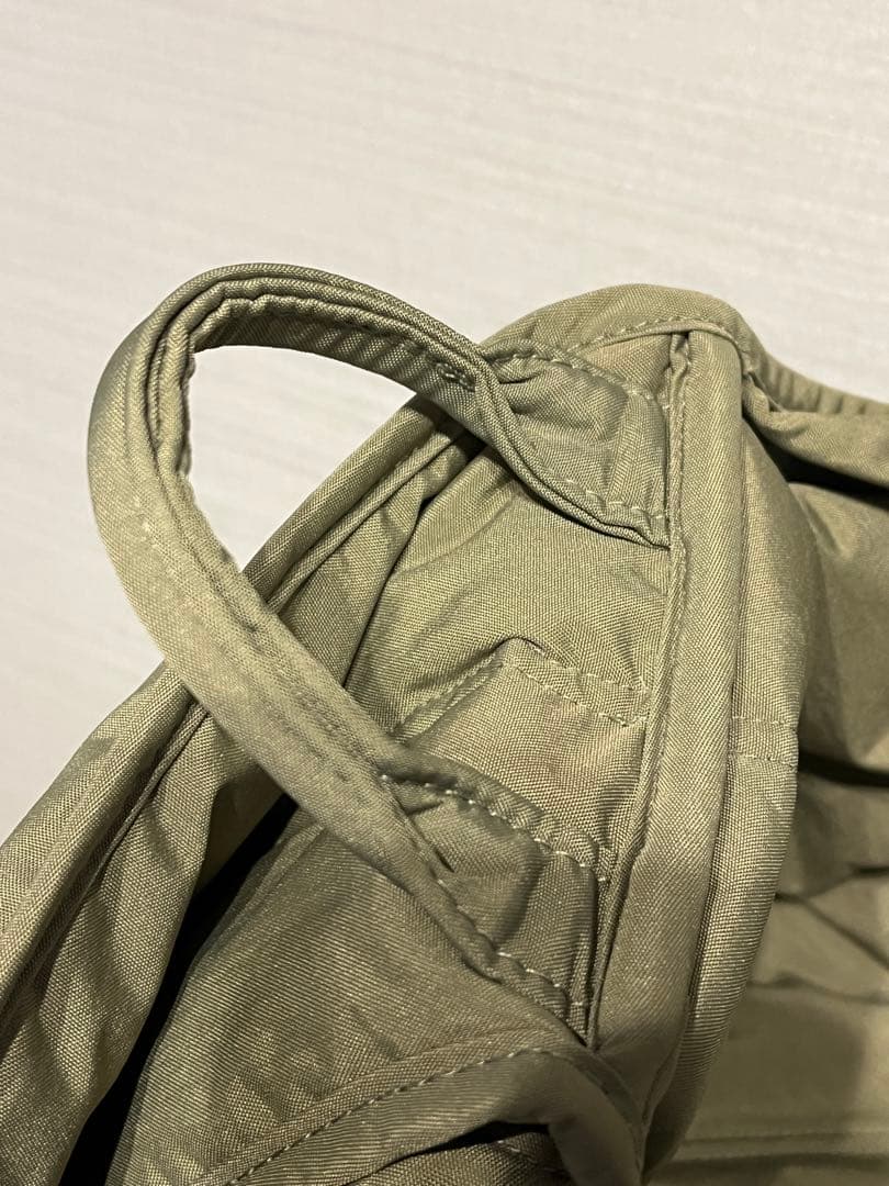Lambwolf Collective ベッド型スリング キャリーバッグ