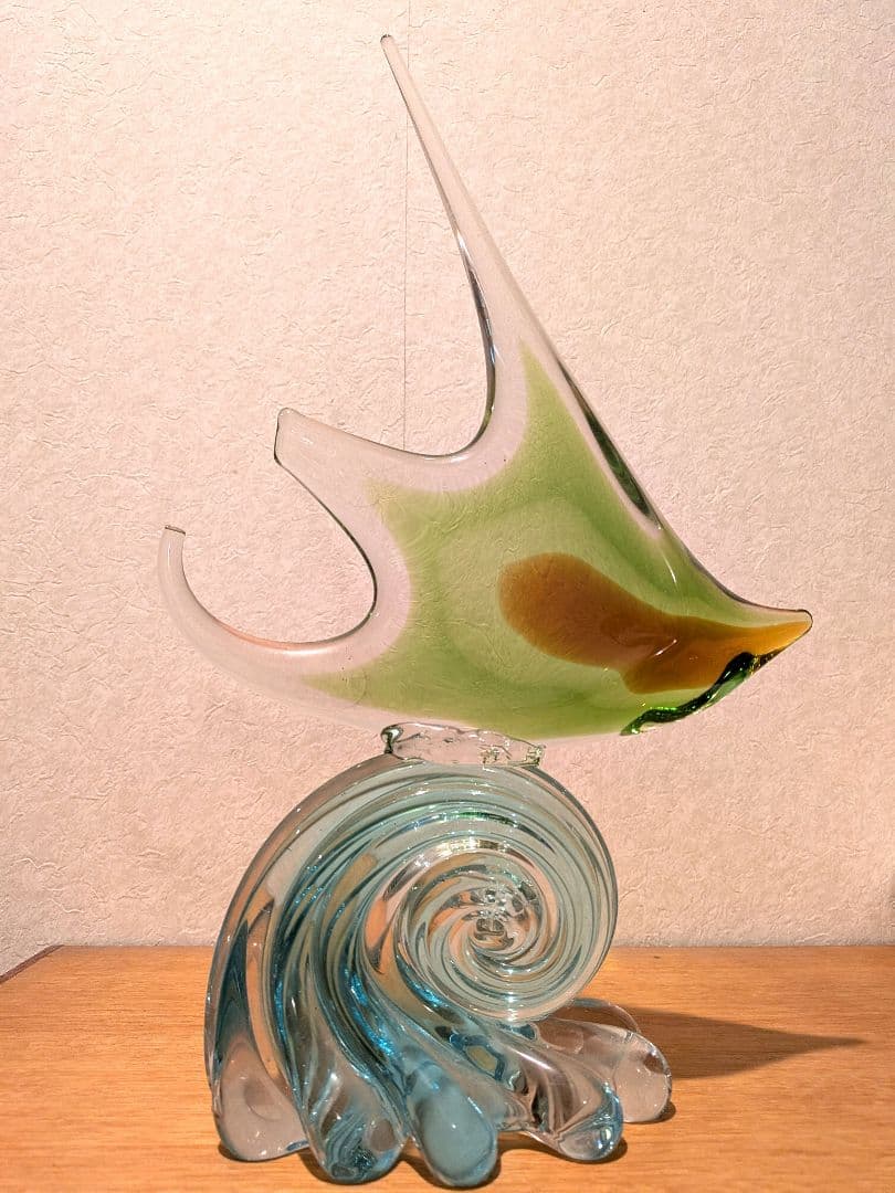アートガラス 魚の彫刻