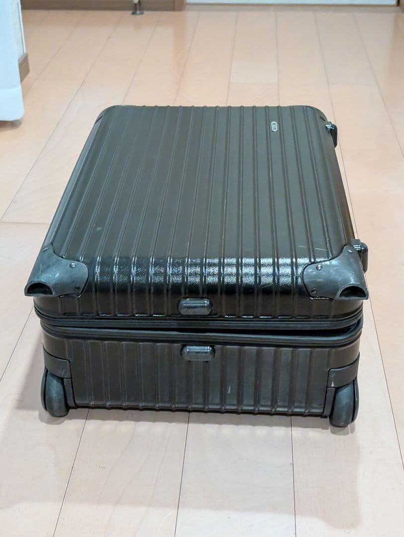 リモワ Rimowa スーツケース ブラック 60L