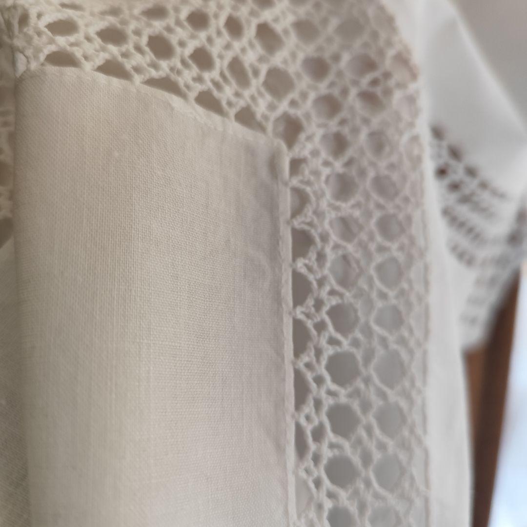 白糸手刺繍　クロッシェレース繋ぎ　フリークロス