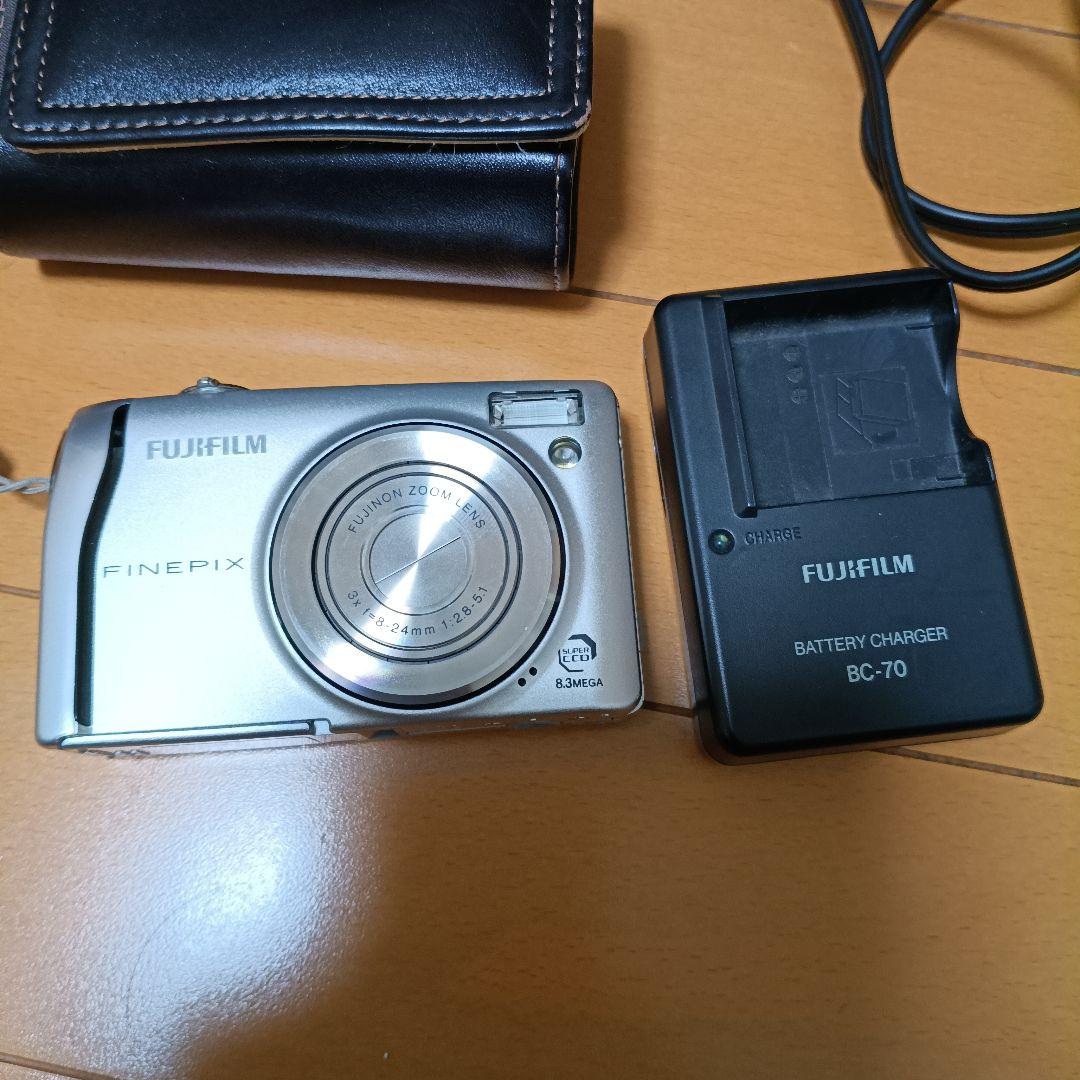 FUJIFILM FinePix F40fd デジタルカメラ