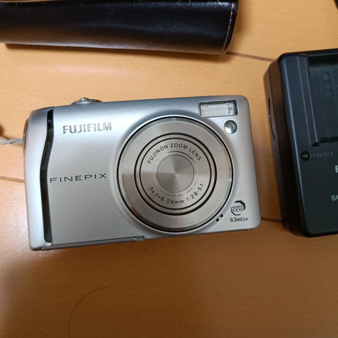 FUJIFILM FinePix F40fd デジタルカメラ