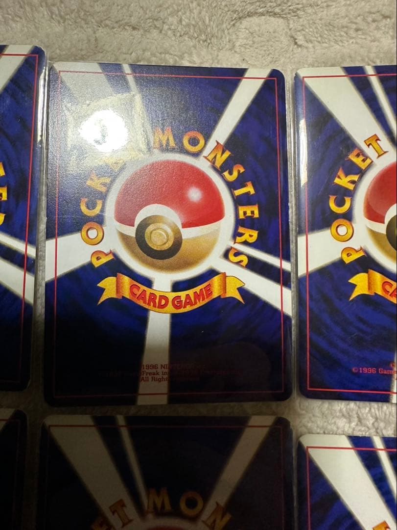 ポケモンカード旧裏ミュウツー リザードンひかるミュウ