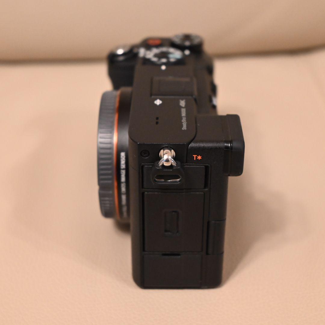【ショット数9000枚台】SONY α7Cボディ