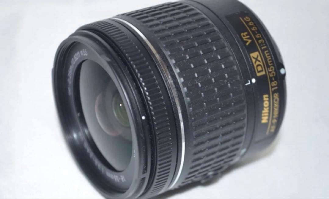 極上美品Nikon5600 18-55mmシャッター回数700回未満 SD付き！