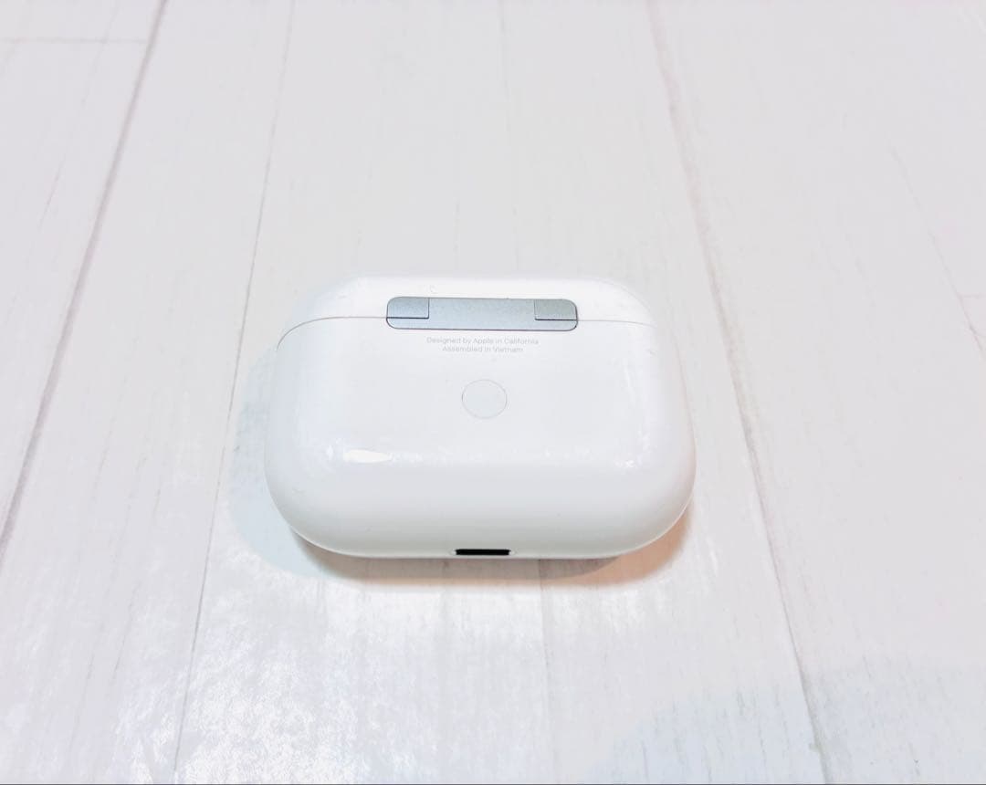 Apple 　AirPods Pro 　第１世代　イヤホン　ノイズキャンセル