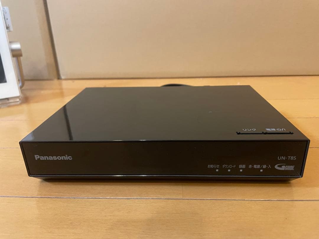 Panasonic UN-10T8-W ポータブルテレビ 10インチ