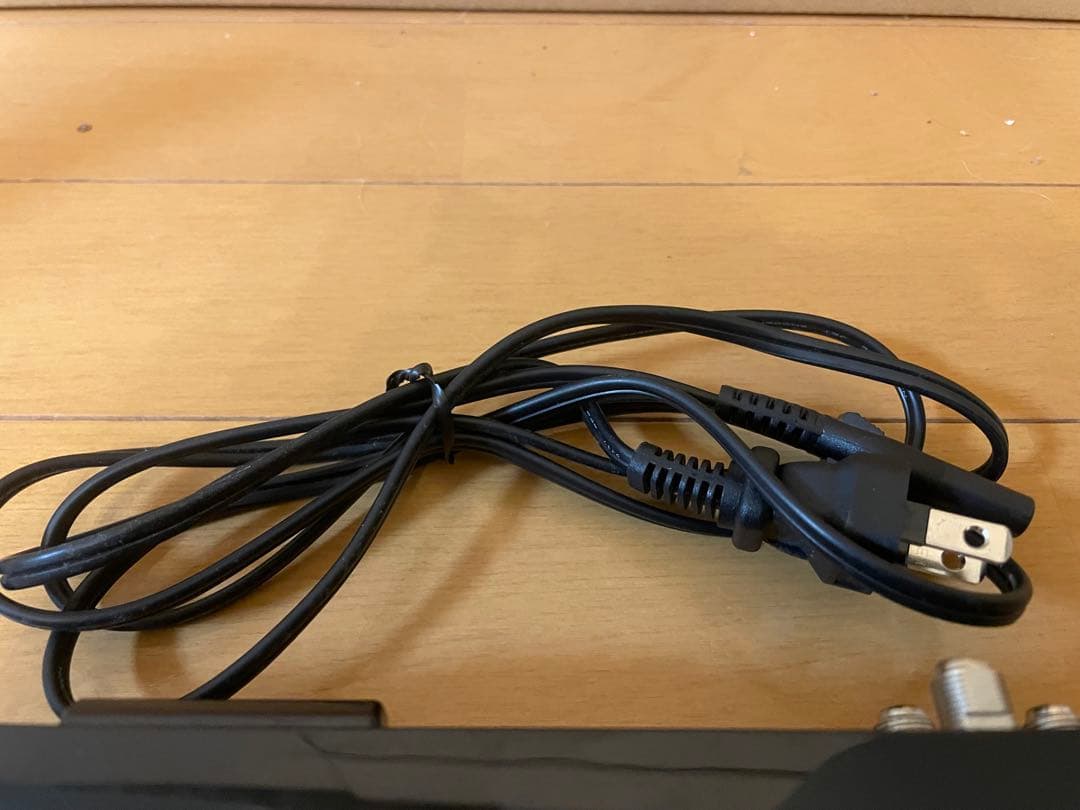 Panasonic UN-10T8-W ポータブルテレビ 10インチ
