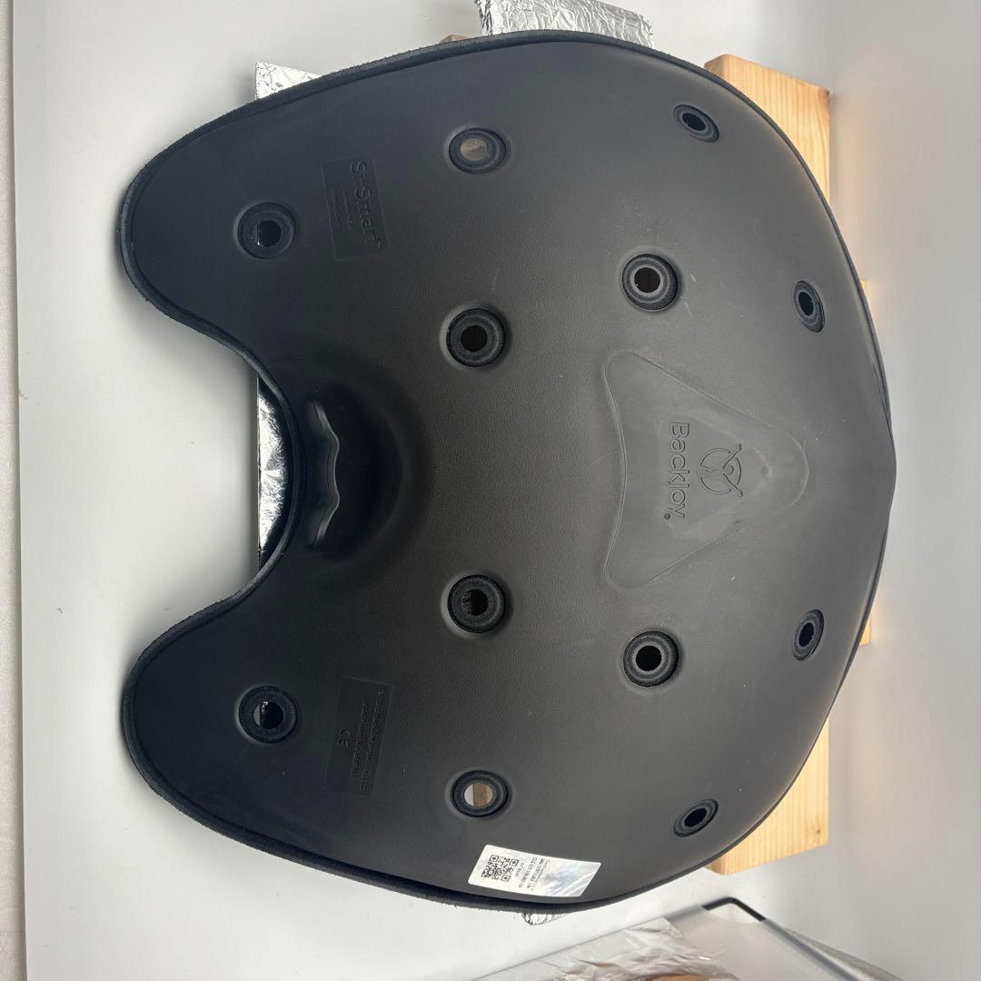 【美品】BackJoy メディコアリリーフPro レギュラーサイズ ブラック