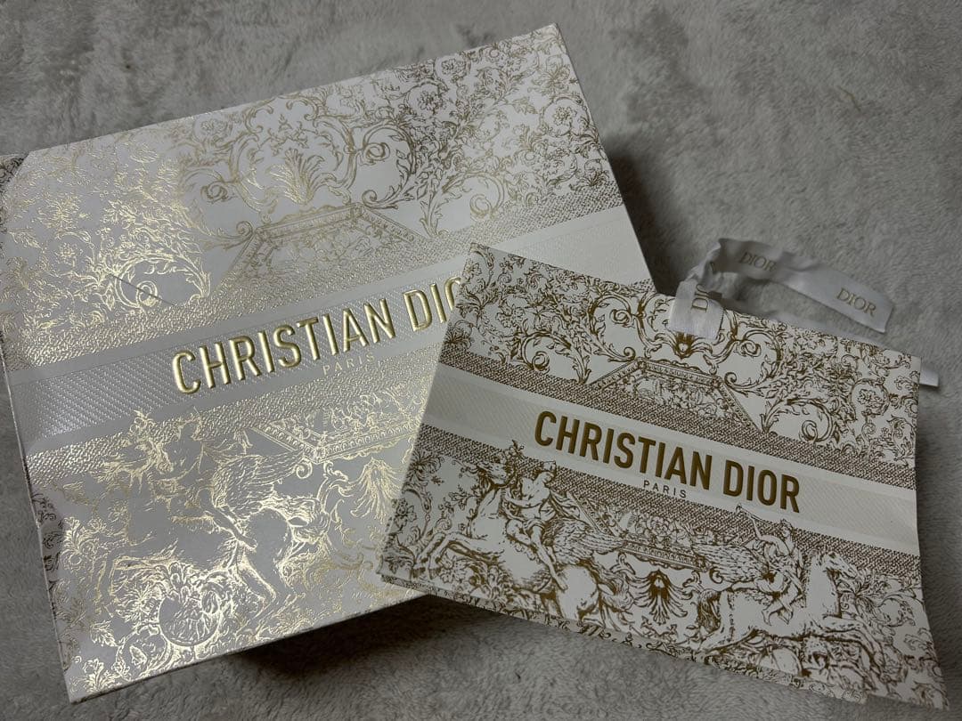 Dior バックステージ フェイス グロウ パレット 004