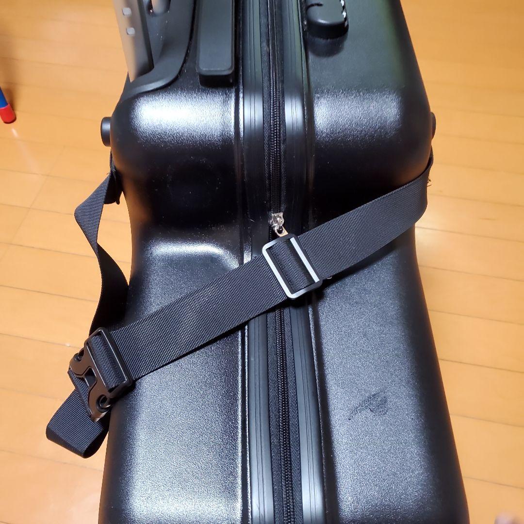 黒のキャリーカート 伸縮式ハンドル付き